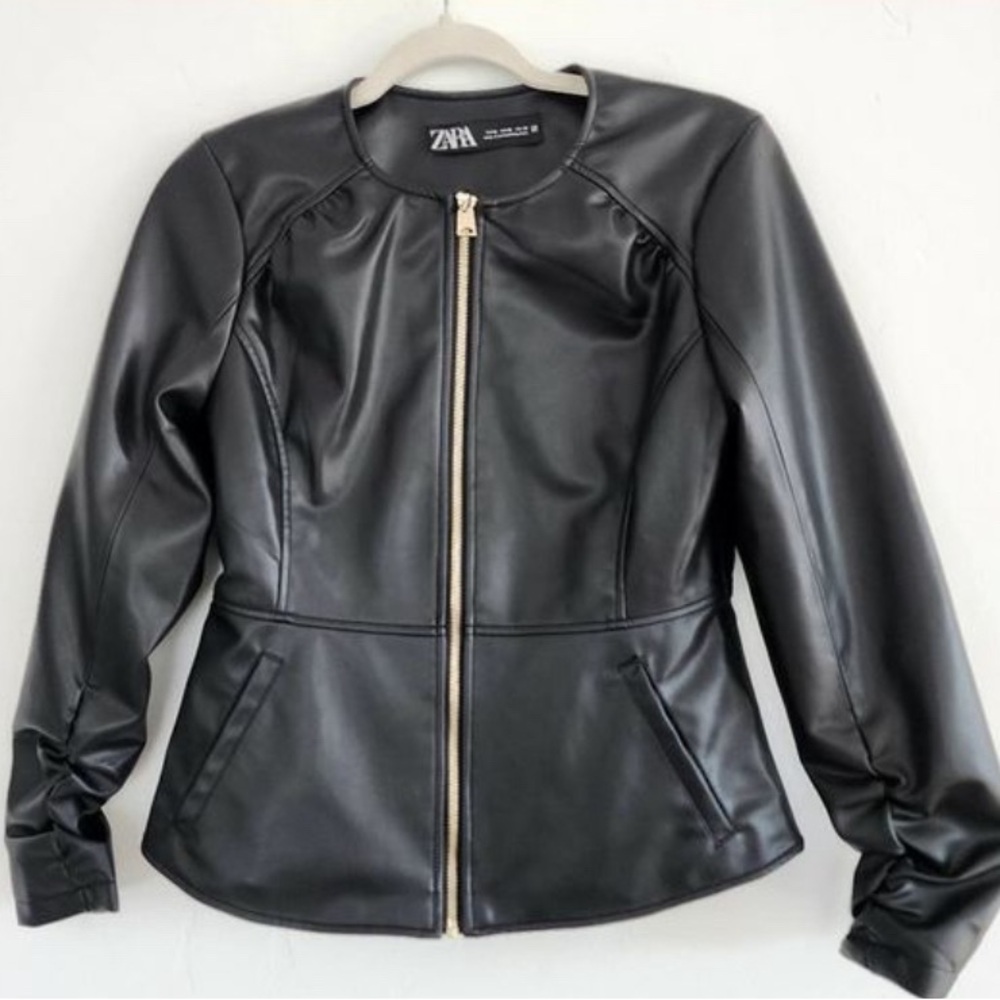 Zara black faux leather fitted zip-up jacket ruched 3/4 sleeve NWT size small